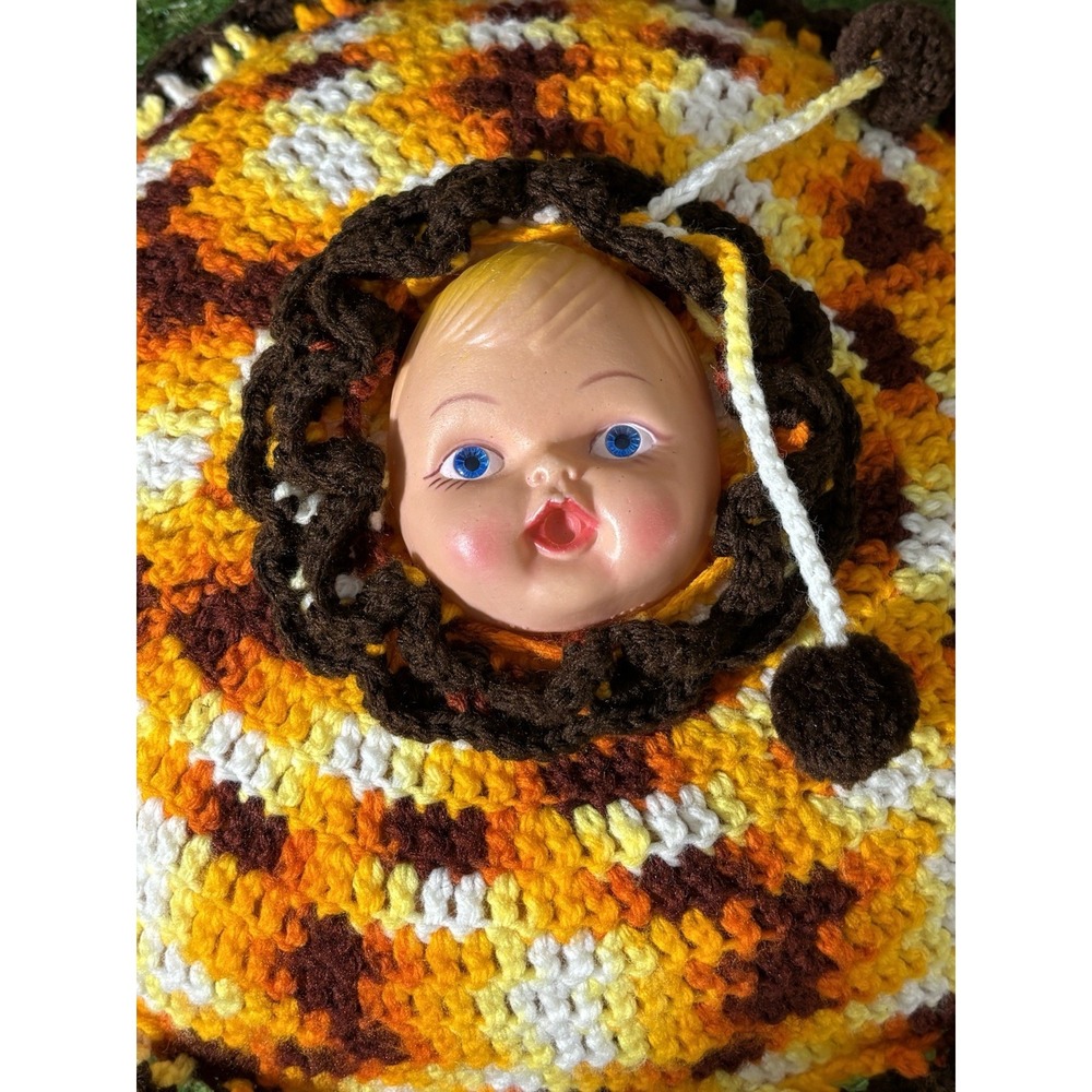 Vintage‎ Crochet Doll Face Pillow 70s Handmade Retro Kitsch Orange Brown 14"
